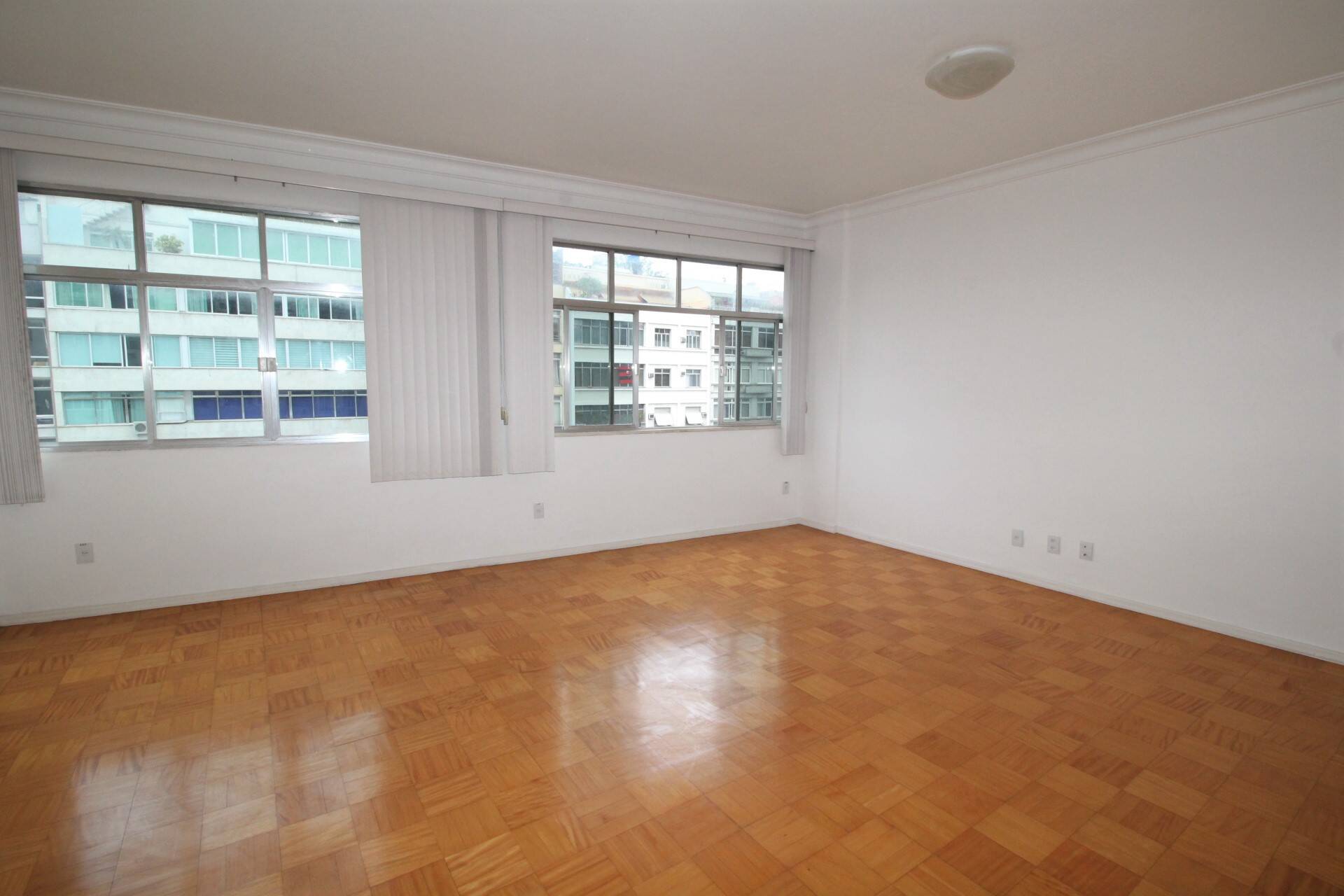 #Sandro42 - Apartamento para Venda em Rio de Janeiro - RJ