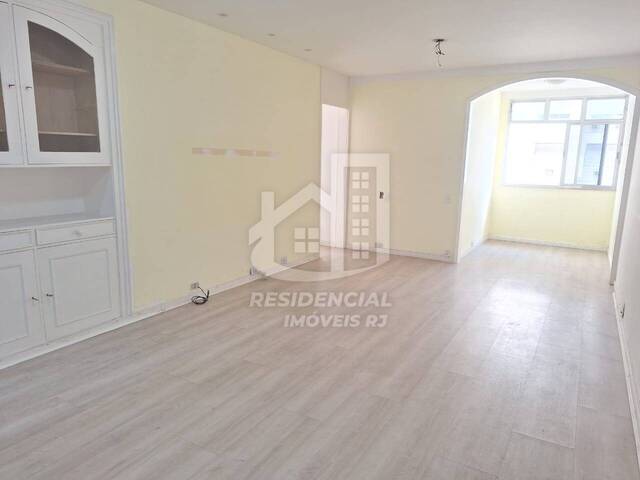 #332 - Apartamento para Venda em Rio de Janeiro - RJ