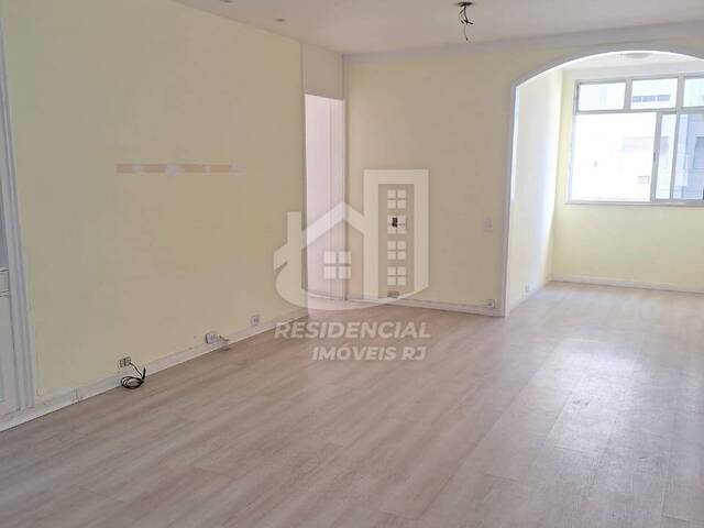 #332 - Apartamento para Venda em Rio de Janeiro - RJ